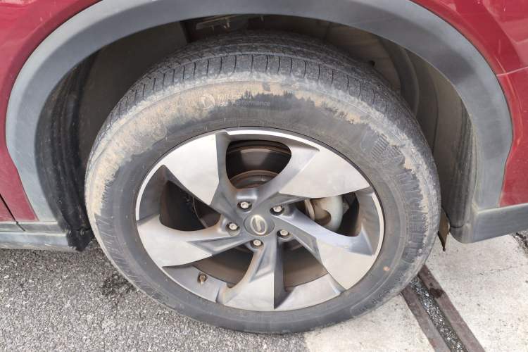 Used GAC Trumpchi GS8 2020 GS8S 390T Two-Wheel Drive Prestige Edition Right Front Wheel Hub