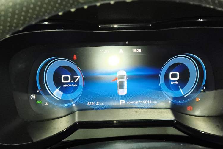Used GAC Trumpchi GS8 2020 390T Two-Wheel Drive Luxury Smart Connectivity Version (7 Seats) Instrument Cluster