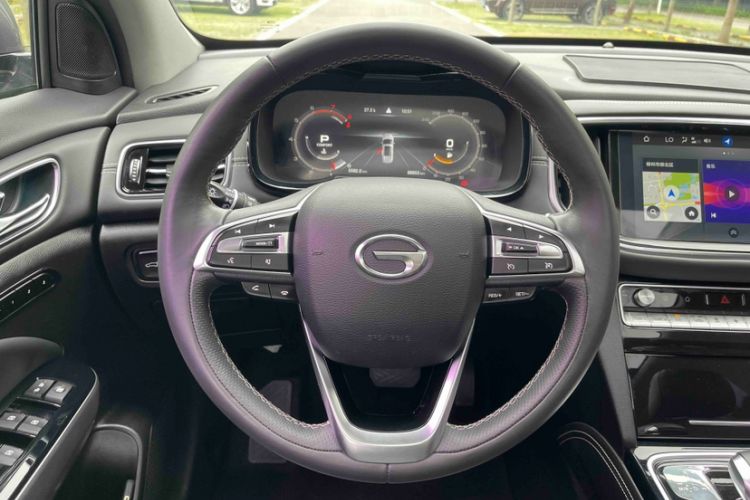 Used GAC Trumpchi GS8 2020 390T Two-Wheel Drive Luxury Smart Connectivity Version (7 Seats) Interior 3