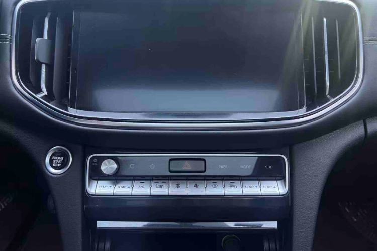 Used GAC Trumpchi GS8 2020 390T Two-Wheel Drive Luxury Smart Connectivity Version (7 Seats) Interior 6