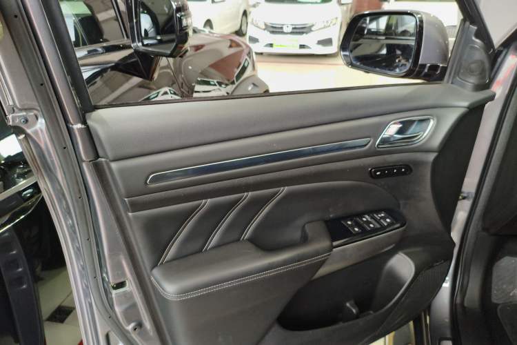 Used GAC Trumpchi GS8 2020 390T Two-Wheel Drive Prestige Version (7 Seats) Interior 7