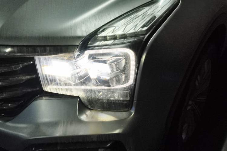 Used GAC Trumpchi GS8 2020 390T Two-Wheel Drive Luxury Smart Connectivity Version (7 Seats) Left Front Headlight