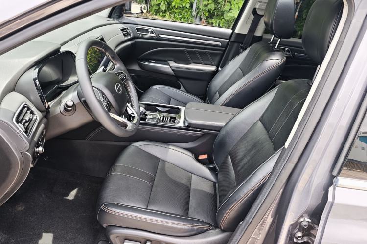 Used GAC Trumpchi GS8 2020 390T Two-Wheel Drive Luxury Smart Connectivity Version (7 Seats) Left Front Seat
