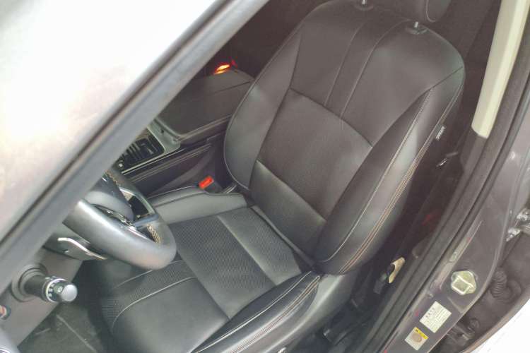 Used GAC Trumpchi GS8 2020 390T Two-Wheel Drive Prestige Version (7 Seats) Left Front Seat