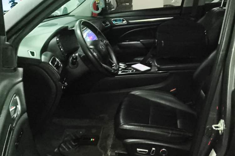 Used GAC Trumpchi GS8 2020 390T Two-Wheel Drive Luxury Smart Connectivity Version (7 Seats) Left Front Seat