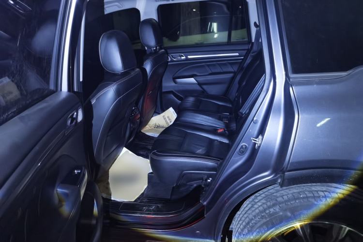 Used GAC Trumpchi GS8 2020 390T Two-Wheel Drive Luxury Smart Connectivity Version (7 Seats) Left Rear Seat