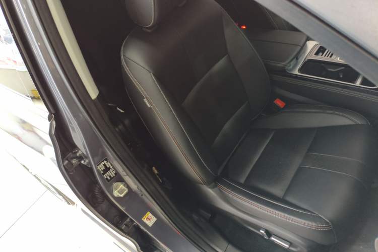 Used GAC Trumpchi GS8 2020 390T Two-Wheel Drive Prestige Version (7 Seats) Right Front Seat