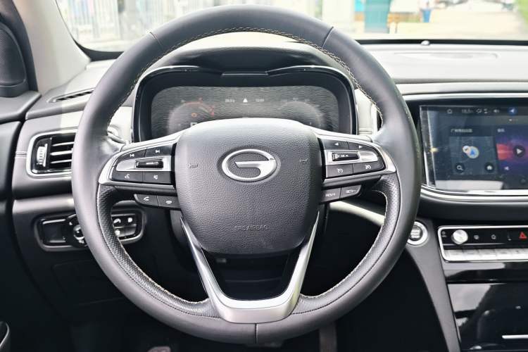 Used GAC Trumpchi GS8 2020 390T Two-Wheel Drive Luxury Smart Connectivity Version (7 Seats) Steering Wheel