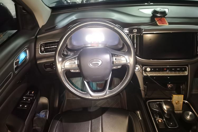 Used GAC Trumpchi GS8 2020 390T Two-Wheel Drive Luxury Smart Connectivity Commemorative Edition (7 Seats) Steering Wheel