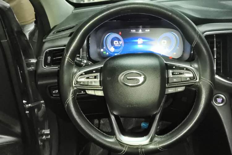 Used GAC Trumpchi GS8 2020 390T Two-Wheel Drive Luxury Smart Connectivity Version (7 Seats) Steering Wheel