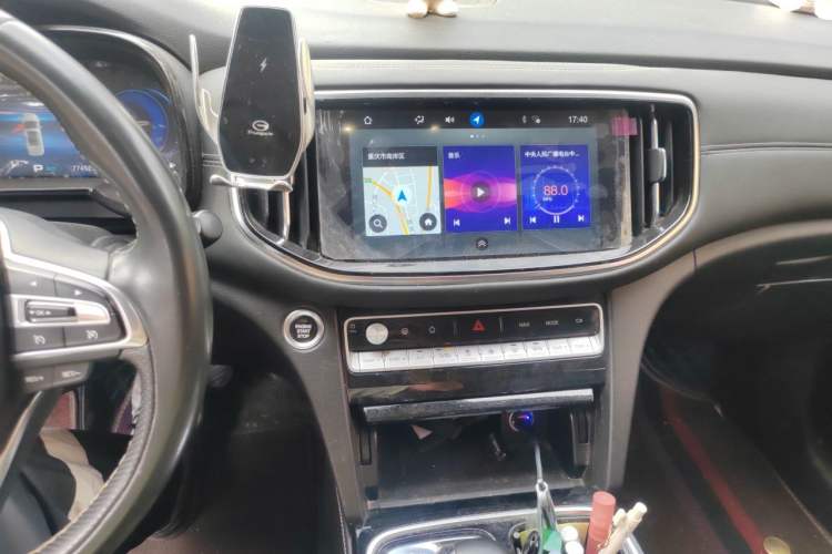 Used GAC Trumpchi GS8 2020 390T Two-Wheel Drive Luxury Smart Connectivity Version (7 Seats) Audio And AC Panel
