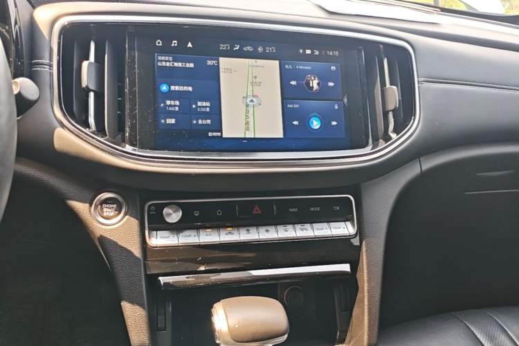 Used GAC Trumpchi GS8 2020 GS8S 390T Two-Wheel Drive Luxury Smart Connectivity Version Audio And AC Panel