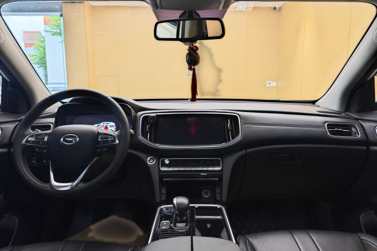Used GAC Trumpchi GS8 2020 390T Two-Wheel Drive Luxury Smart Connectivity Version (7 Seats) Audio And AC Panel