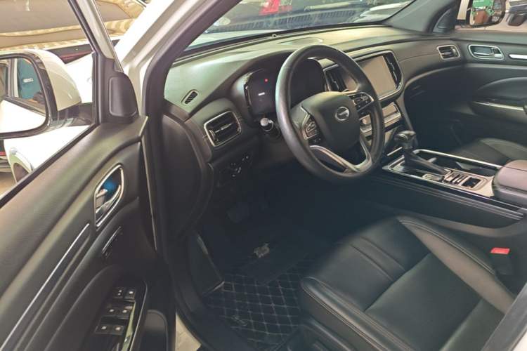 Used GAC Trumpchi GS8 2020 GS8S 390T Two-Wheel Drive Luxury Smart Connectivity Version Driver Seat