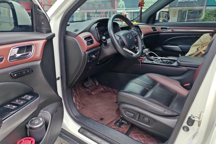 Used GAC Trumpchi GS8 2020 GS8S 390T Two-Wheel Drive Luxury Smart Connectivity Version Driver Seat