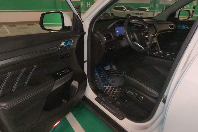 Used GAC Trumpchi GS8 2020 390T Two-Wheel Drive Luxury Smart Connectivity Commemorative Edition (7 Seats) Driver Seat