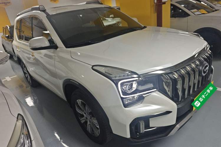 Used GAC Trumpchi GS8 2020 GS8S 390T Two-Wheel-Drive Luxury Edition Front Right 45 Deg