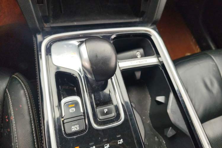 Used GAC Trumpchi GS8 2020 390T Four-Wheel Drive Luxury Smart Connect Edition (7 Seats) Gear Lever