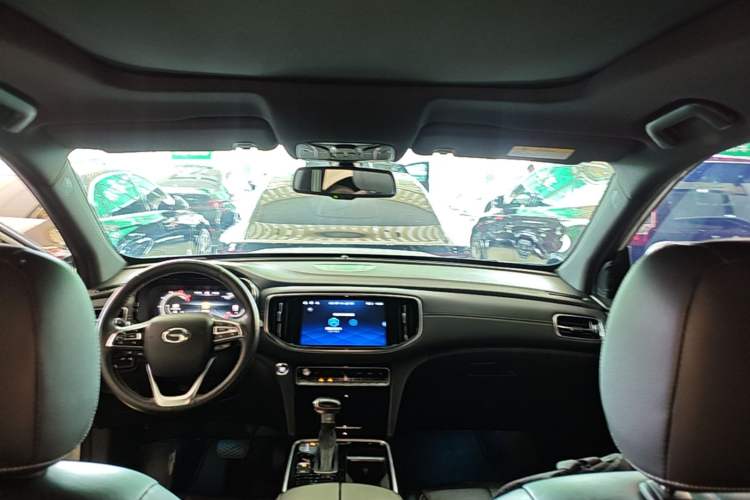 Used GAC Trumpchi GS8 2020 GS8S 390T Two-Wheel Drive Luxury Smart Connectivity Version Headliner