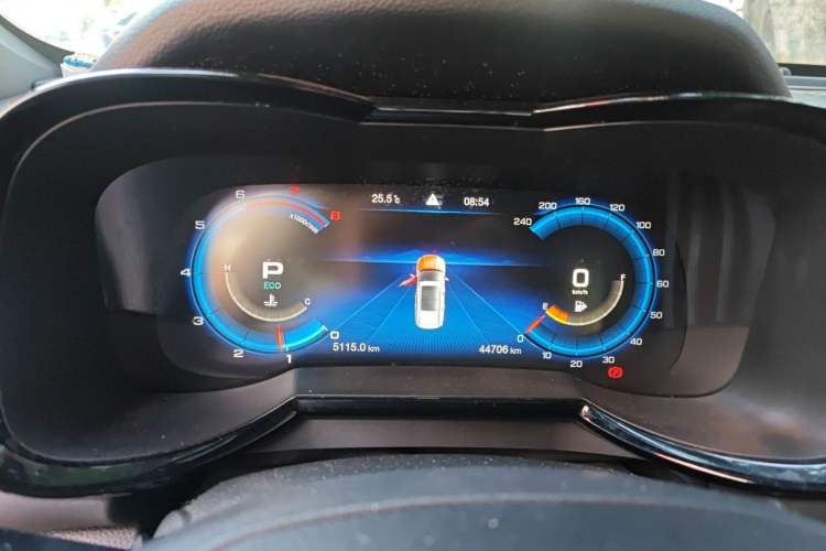 Used GAC Trumpchi GS8 2020 390T Two-Wheel Drive Luxury Smart Connectivity Commemorative Edition (7 Seats) Instrument Cluster