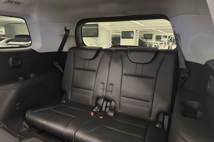 Used GAC Trumpchi GS8 2020 390T Two-Wheel Drive Luxury Smart Connectivity Version (7 Seats) Interior 12