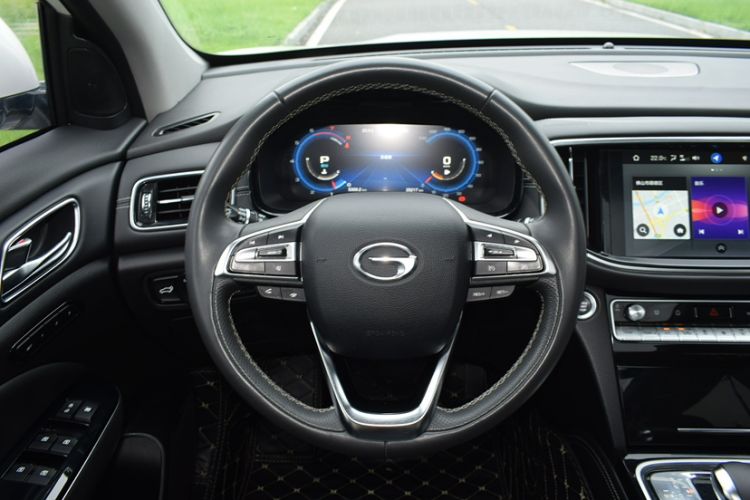 Used GAC Trumpchi GS8 2020 390T Two-Wheel Drive Luxury Smart Connectivity Version (7 Seats) Interior 2