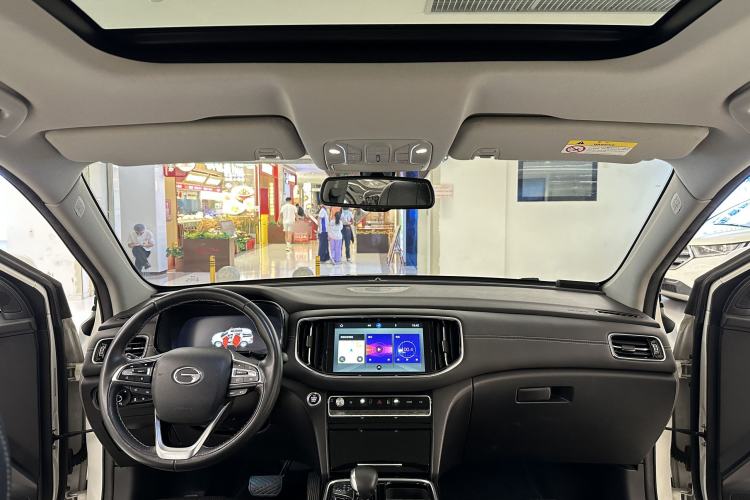 Used GAC Trumpchi GS8 2020 390T Two-Wheel Drive Luxury Smart Connectivity Version (7 Seats) Interior 4