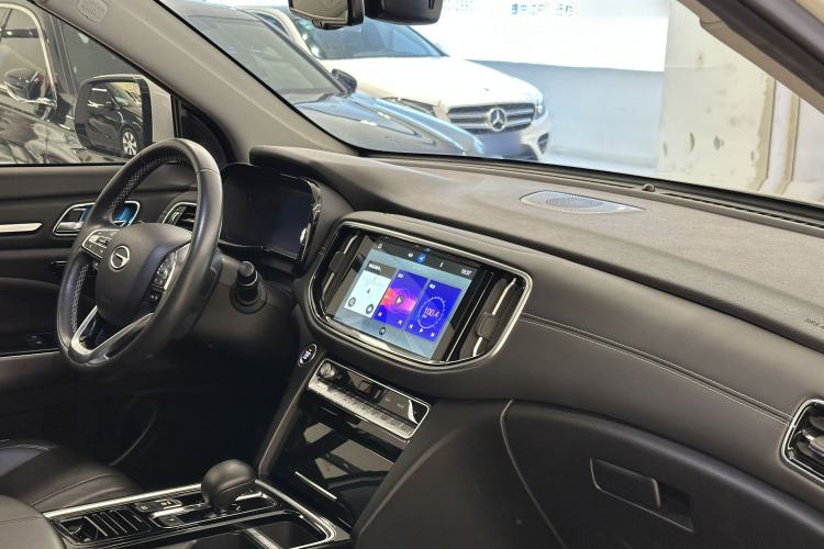 Used GAC Trumpchi GS8 2020 390T Two-Wheel Drive Luxury Smart Connectivity Version (7 Seats) Interior 7