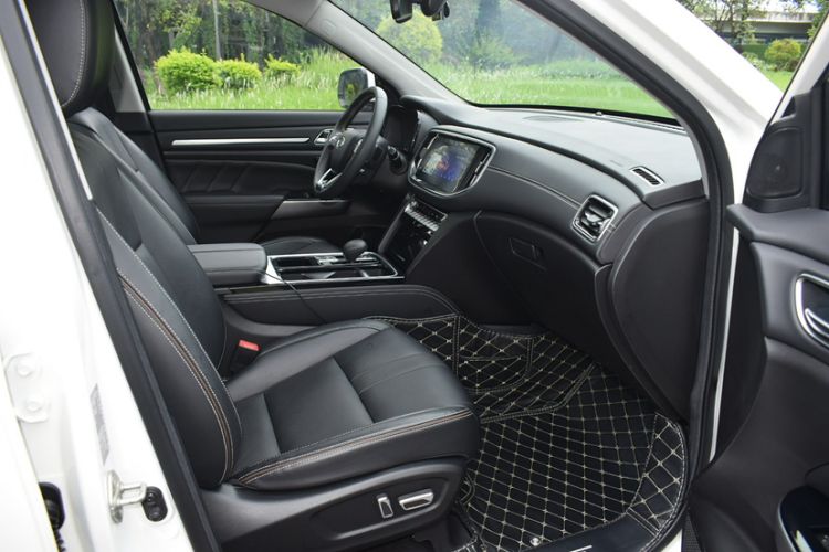 Used GAC Trumpchi GS8 2020 390T Two-Wheel Drive Luxury Smart Connectivity Version (7 Seats) Interior 8