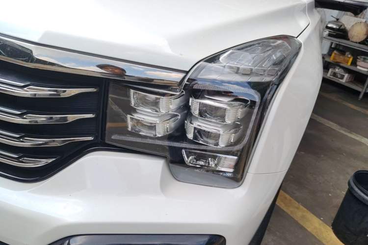 Used GAC Trumpchi GS8 2020 390T Two-Wheel Drive Luxury Smart Connectivity Commemorative Edition (7 Seats) Left Front Headlight