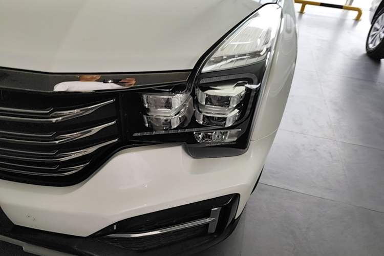 Used GAC Trumpchi GS8 2020 390T Two-Wheel Drive Luxury Smart Connectivity Commemorative Edition (7 Seats) Left Front Headlight