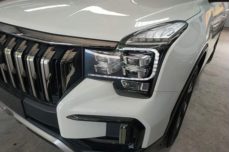 Used GAC Trumpchi GS8 2020 GS8S 390T Two-Wheel Drive Luxury Smart Connectivity Version Left Front Headlight