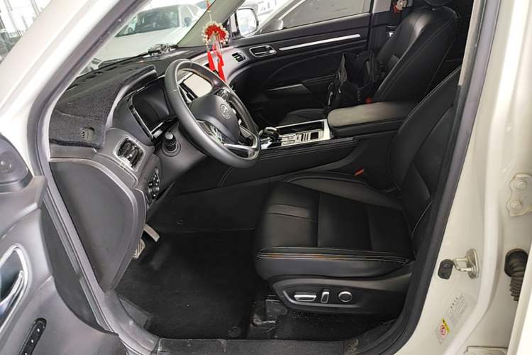 Used GAC Trumpchi GS8 2020 390T Two-Wheel Drive Luxury Smart Connectivity Commemorative Edition (7 Seats) Left Front Seat