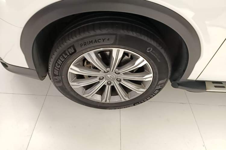 Used GAC Trumpchi GS8 2020 390T Two-Wheel Drive Luxury Smart Connectivity Version (7 Seats) Left Front Wheel Hub