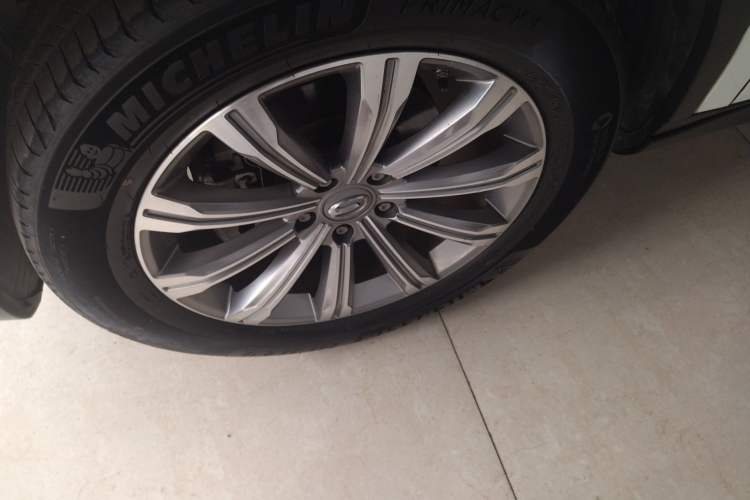 Used GAC Trumpchi GS8 2020 390T Two-Wheel Drive Luxury Smart Connectivity Version (7 Seats) Left Front Wheel Hub