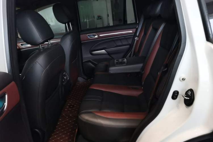 Used GAC Trumpchi GS8 2020 GS8S 390T Two-Wheel Drive Luxury Smart Connectivity Version Left Rear Seat
