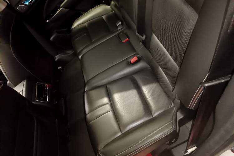 Used GAC Trumpchi GS8 2020 390T Two-Wheel Drive Luxury Smart Connectivity Version (7 Seats) Left Rear Seat