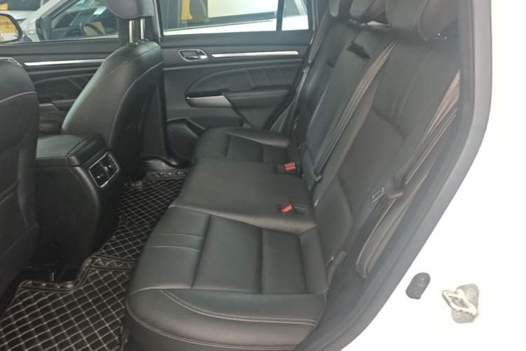 Used GAC Trumpchi GS8 2020 GS8S 390T Two-Wheel-Drive Luxury Edition Left Rear Seat