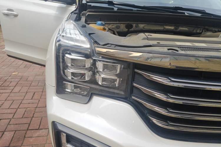 Used GAC Trumpchi GS8 2020 390T Two-Wheel Drive Luxury Smart Connectivity Commemorative Edition (7 Seats) Right Front Headlight