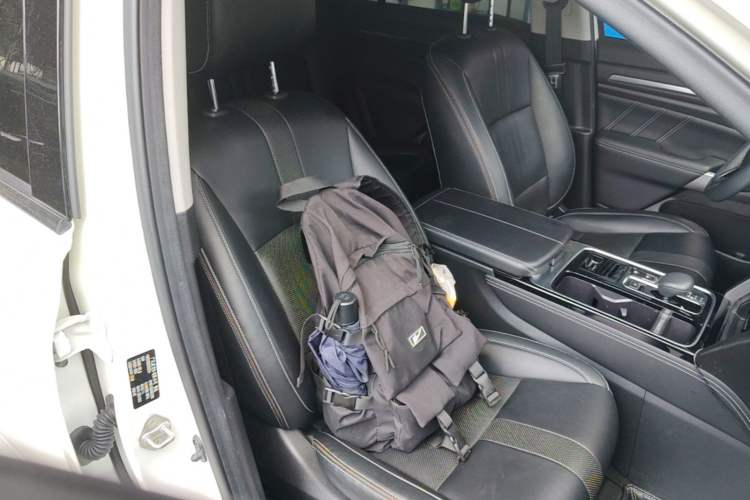 Used GAC Trumpchi GS8 2020 390T Two-Wheel Drive Luxury Smart Connectivity Commemorative Edition (7 Seats) Right Front Seat