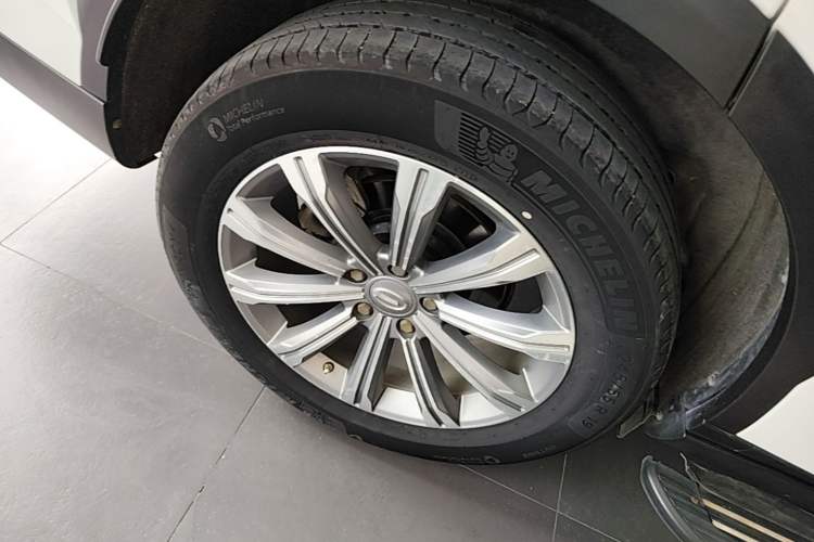 Used GAC Trumpchi GS8 2020 390T Two-Wheel Drive Luxury Smart Connectivity Commemorative Edition (7 Seats) Right Rear Wheel Hub