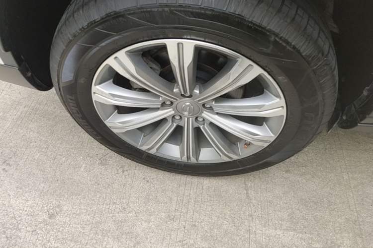Used GAC Trumpchi GS8 2020 390T Two-Wheel Drive Luxury Smart Connectivity Version (7 Seats) Right Rear Wheel Hub