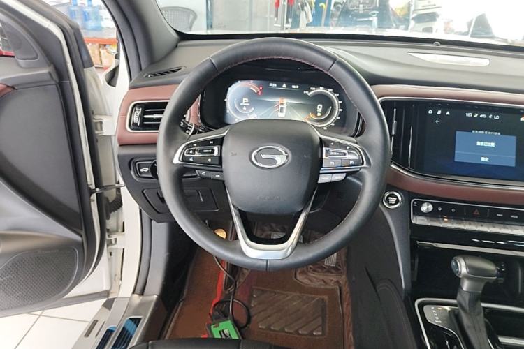 Used GAC Trumpchi GS8 2020 GS8S 390T Two-Wheel Drive Luxury Smart Connectivity Version Steering Wheel