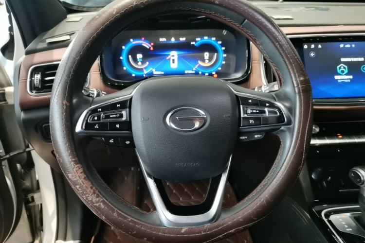 Used GAC Trumpchi GS8 2020 GS8S 390T Two-Wheel Drive Luxury Smart Connectivity Version Steering Wheel