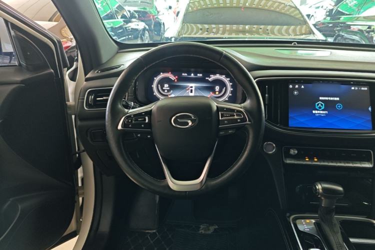 Used GAC Trumpchi GS8 2020 GS8S 390T Two-Wheel Drive Luxury Smart Connectivity Version Steering Wheel