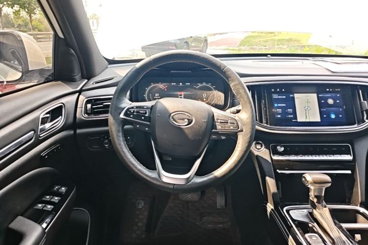 Used GAC Trumpchi GS8 2020 GS8S 390T Two-Wheel Drive Luxury Smart Connectivity Version Steering Wheel