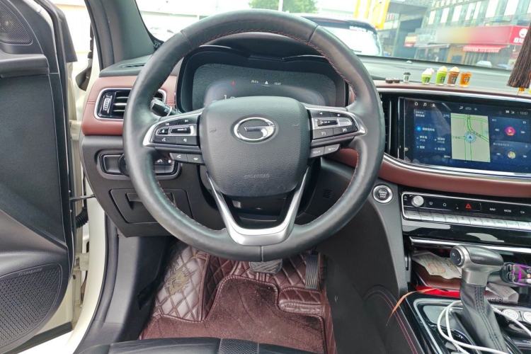 Used GAC Trumpchi GS8 2020 GS8S 390T Two-Wheel Drive Luxury Smart Connectivity Version Steering Wheel