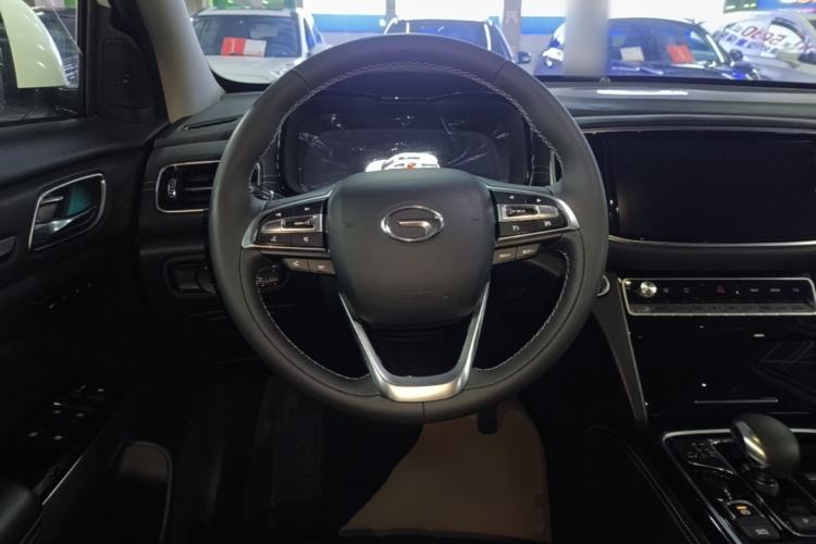 Used GAC Trumpchi GS8 2020 390T Two-Wheel Drive Luxury Smart Connectivity Version (7 Seats) Steering Wheel