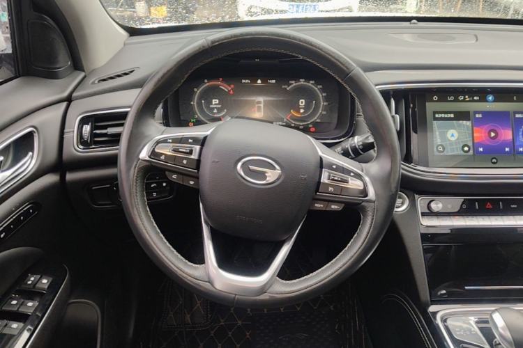 Used GAC Trumpchi GS8 2020 390T Two-Wheel Drive Luxury Smart Connectivity Version (7 Seats) Steering Wheel
