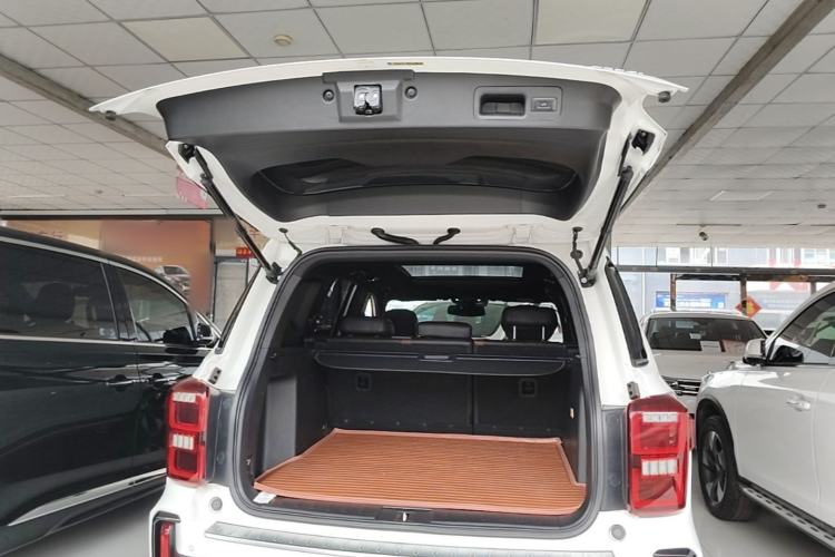 Used GAC Trumpchi GS8 2020 GS8S 390T Two-Wheel Drive Luxury Smart Connectivity Version Trunk